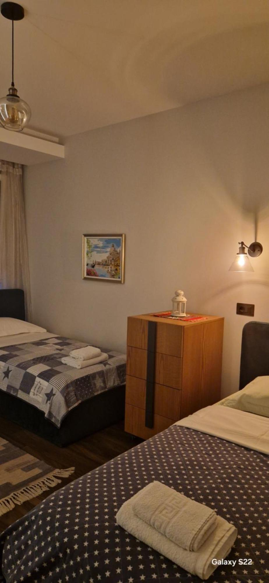 Central Deluxe Apartment Tirana Exteriör bild